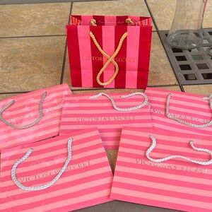 Set of 6 Victoria’s Secret shopping bags